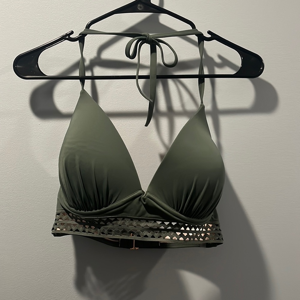 Sand & Shore green bikini top 34DD